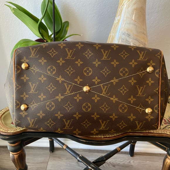 🎉Louis Vuitton 🎉Tivoli GM - Picture 4 of 16